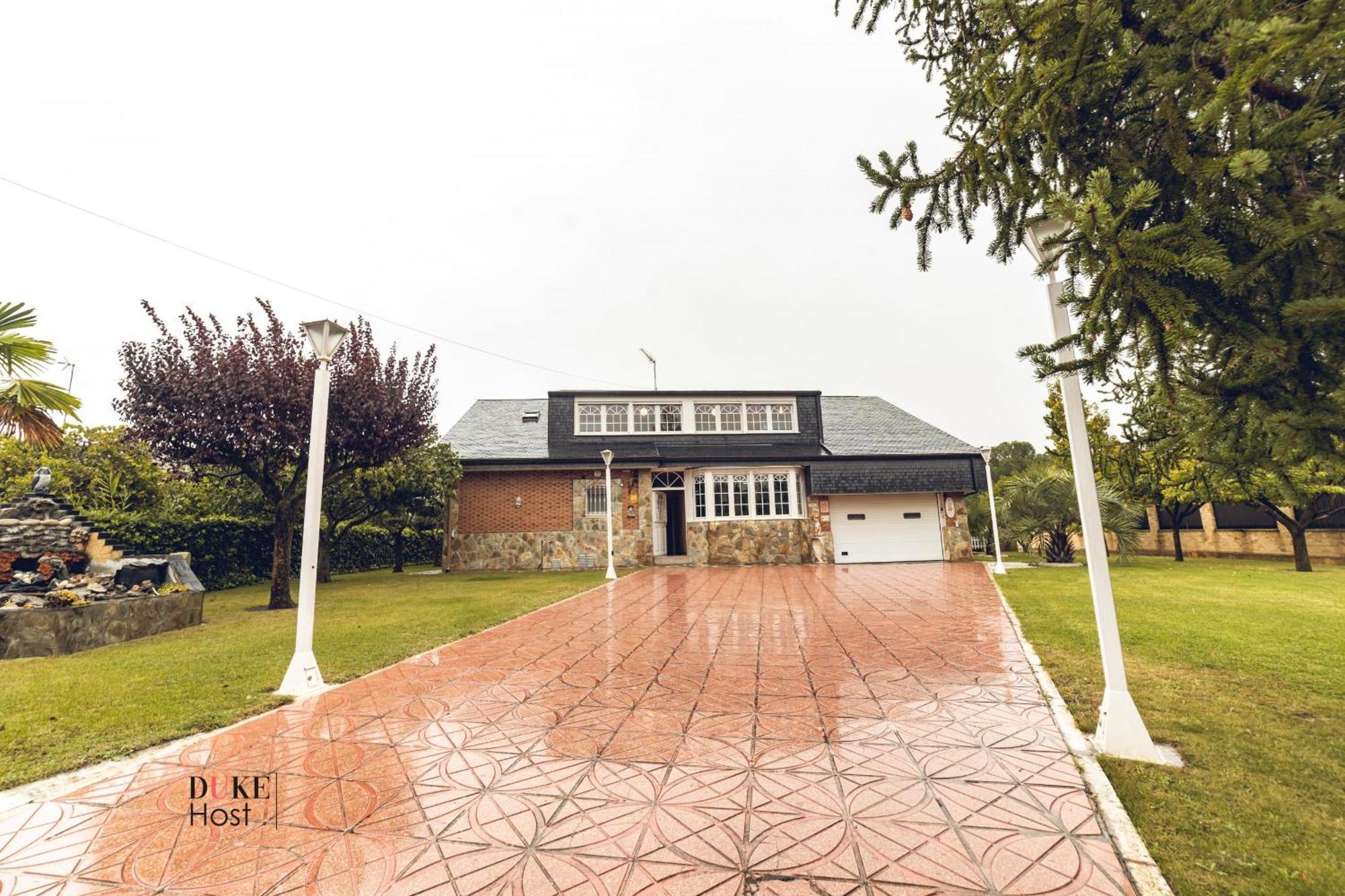 Villa Nuevo Baztán Eksteriør billede